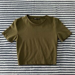 Zara Short Sleeve Tee-Shirt